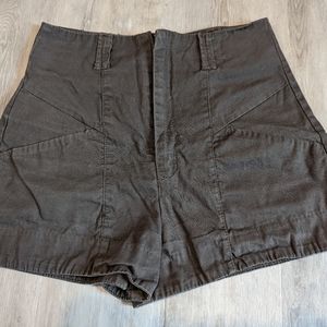 High-waisted Pink Martini Shorts